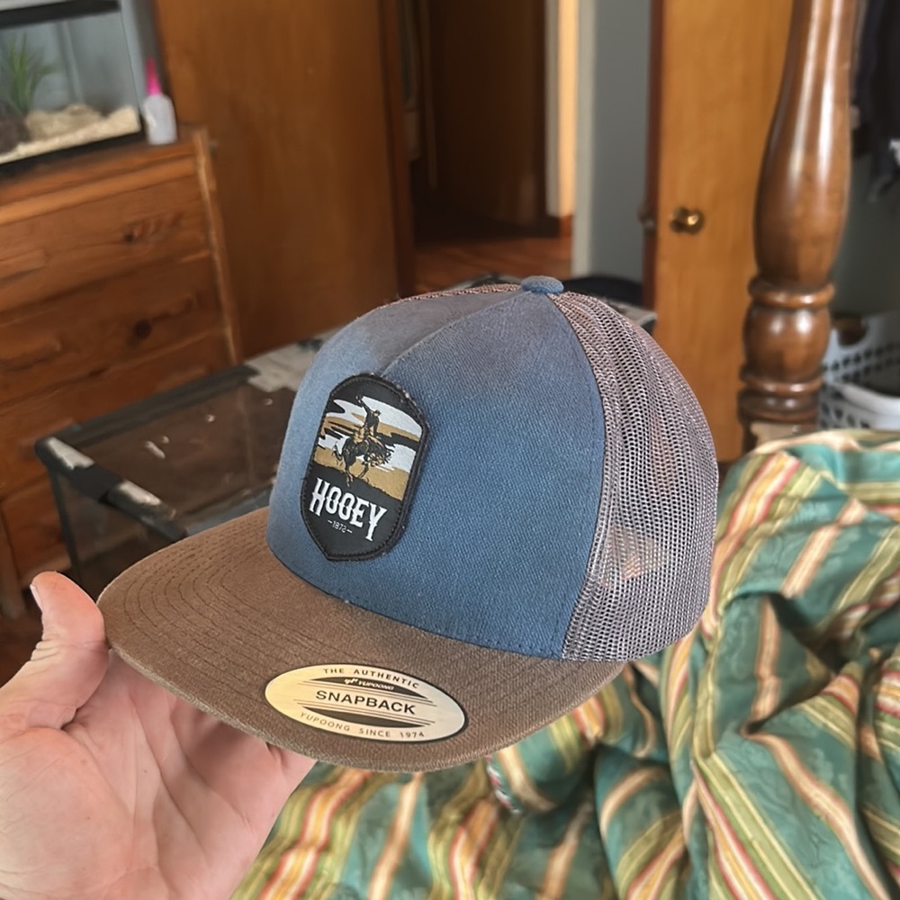 Hat - Picture 6 of 6